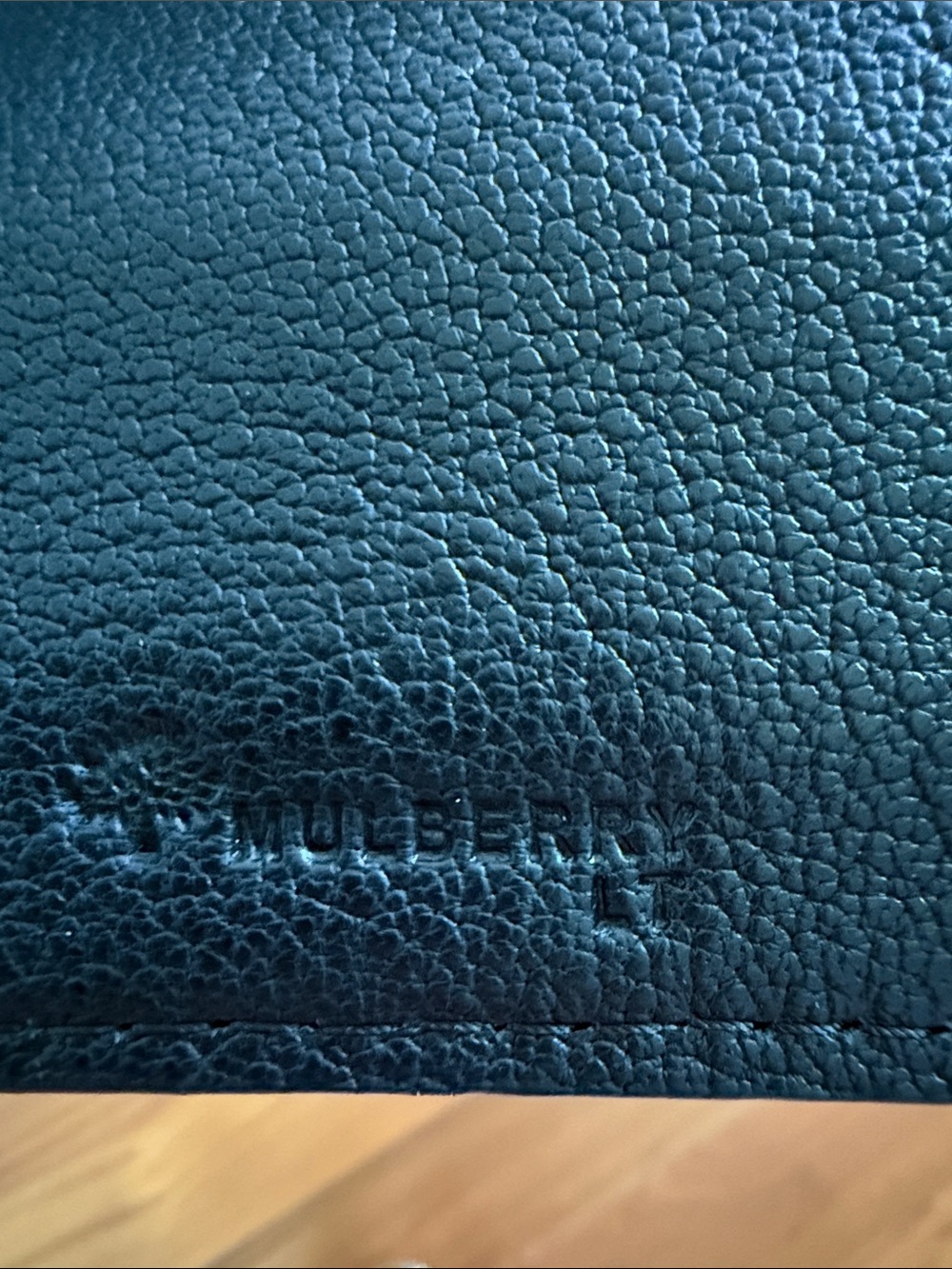 Mulberry Black Leather Zip Pouch with Gold Hardware - Picture 5 of 6